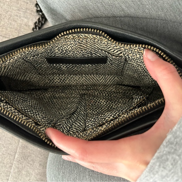 REBECCA MINKOFF! BLACK CROSSBODY CHAIN PURSE! - Picture 4 of 5